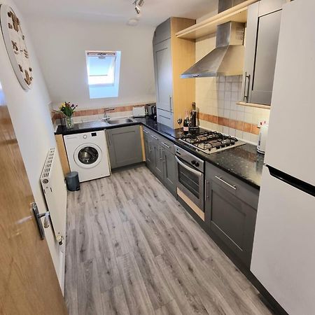 Centrally Located Boscombe Beach Apart With Parking Bornemouth Extérieur photo