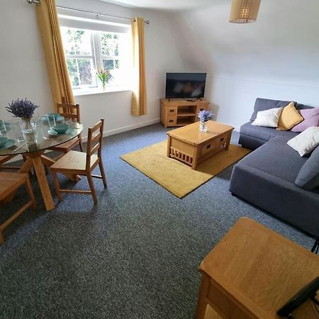 Centrally Located Boscombe Beach Apart With Parking Bornemouth Extérieur photo